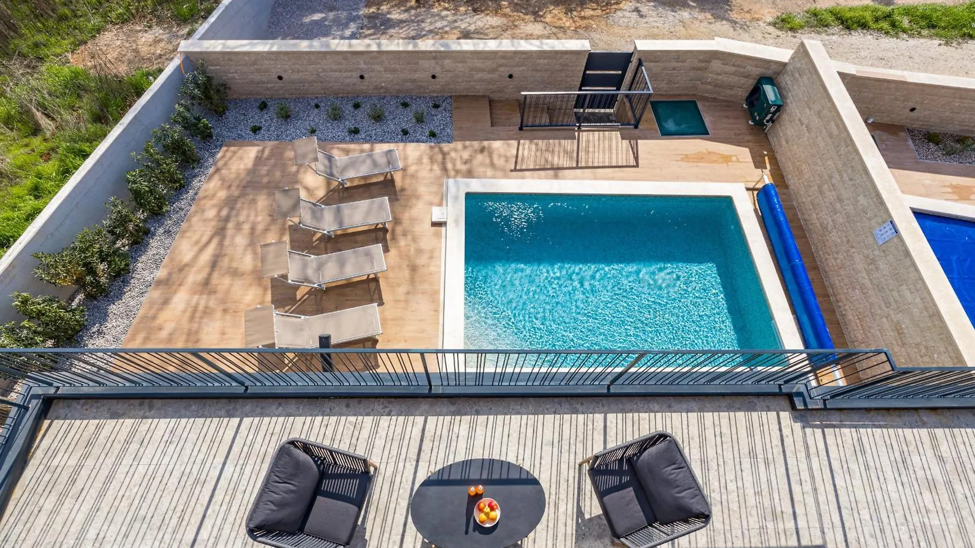 Villa Bay I Near Medulin For 9 People With Heated Pool - Playground & Whirpool Only 100 Meters From The Beach - Pet Friendly Banjole 0*,